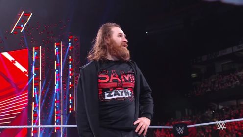 《wwe raw》入场音乐一响全场欢腾!萨米辛节目开场就登台!