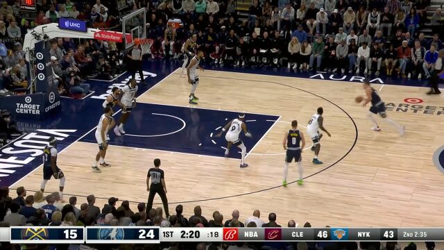 主打一个以柔克刚！约老师连续绝活小抛射轻松打进