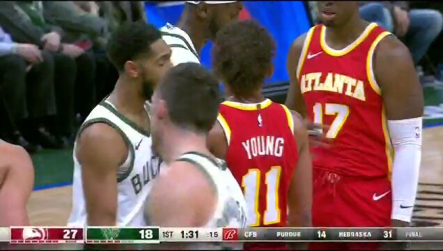 NBA常规赛：老鹰vs雄鹿第1节中文解说回放