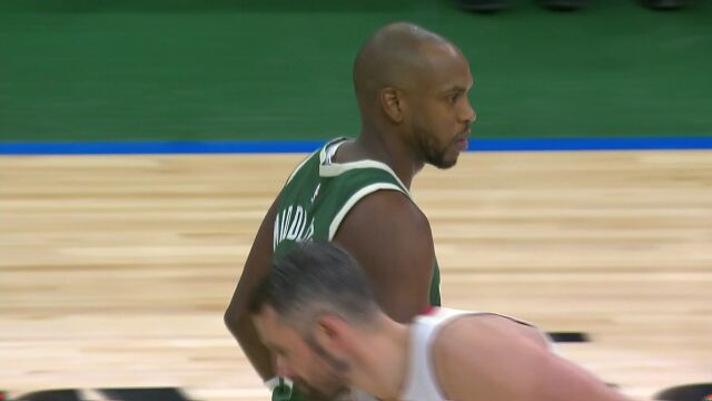 NBA常规赛：热火vs雄鹿第1节英文原声回放