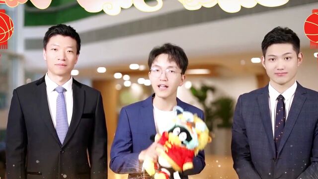 正赛：娱乐精神！东契奇被篮筐帽掉