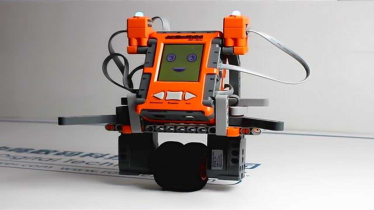 中鸣自平衡机器人