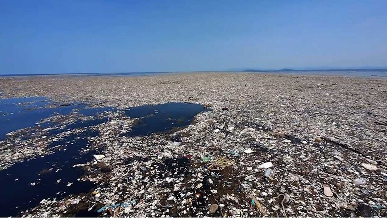 垃圾群岛共和国,面积相当于20个上海,全部国土就是60吨垃圾