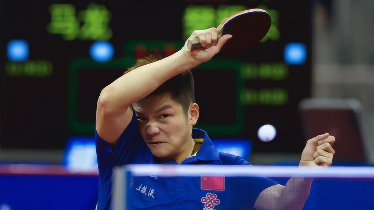 斯帝卡v乒乓学樊振东正手快拉弧圈技术给手臂装上小马达