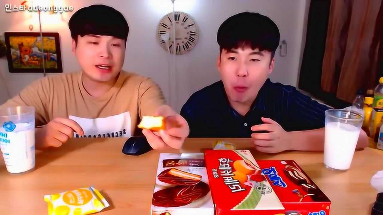 韩国大胃王吃播豪放派donkey兄弟点心时间吃咸味饼干和糖果