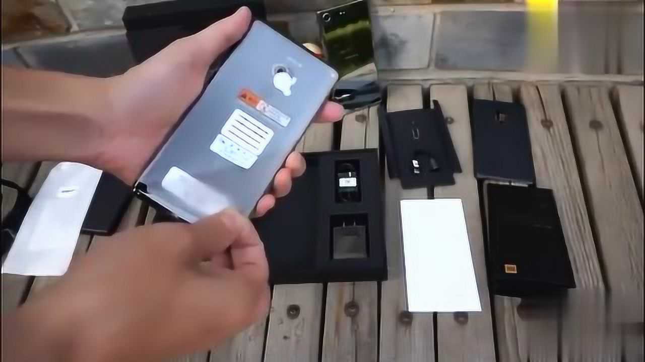 别小齐05:26大型"红木"工艺品制作过程,巨大的摆件,网友:不车