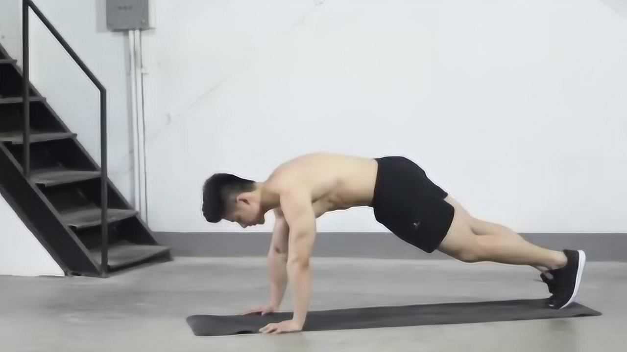 快乐健身之俯卧提膝正确动作要领示范_高清1080P在线观看平台_腾讯视频