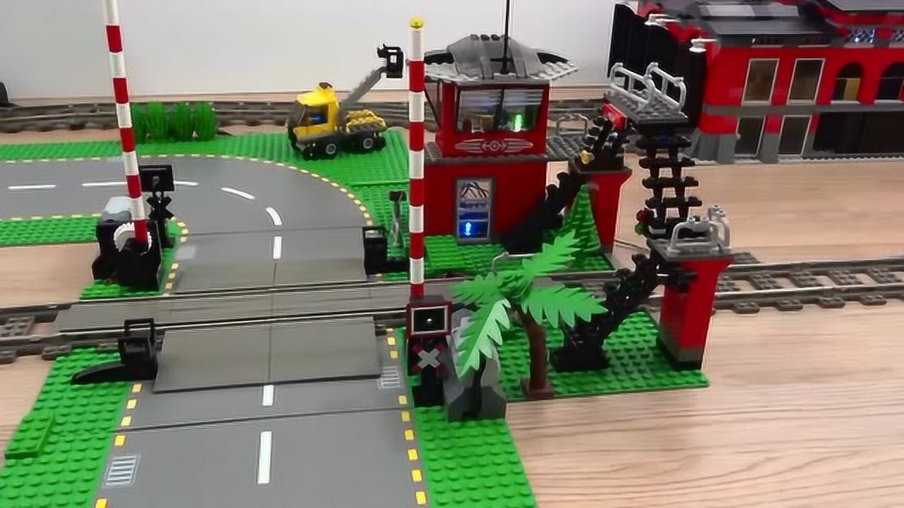 乐高火车道口10128自动改变轨道方向!