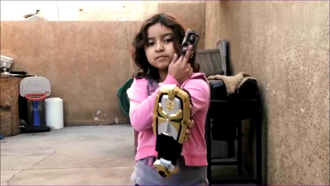 超级战队5岁小女孩真人变身特效动画