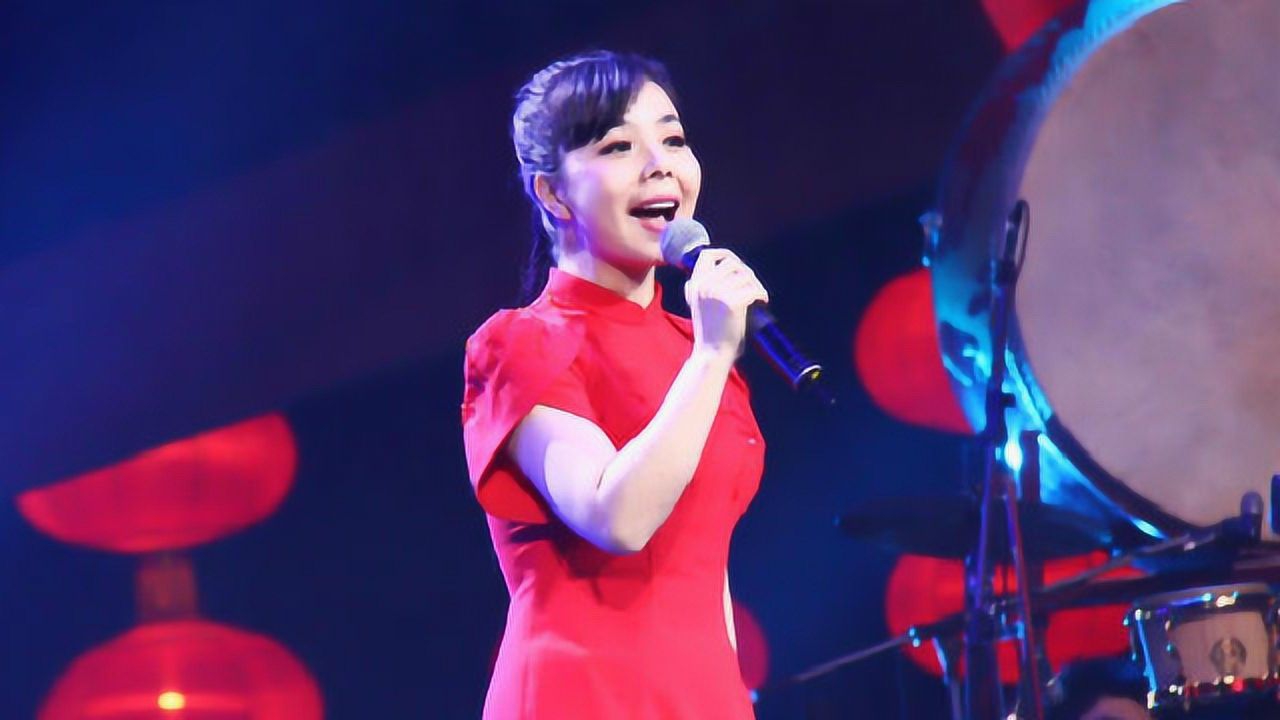 王二妮重返星光大道演唱《九儿》,天籁般的嗓音,果真名不虚传啊