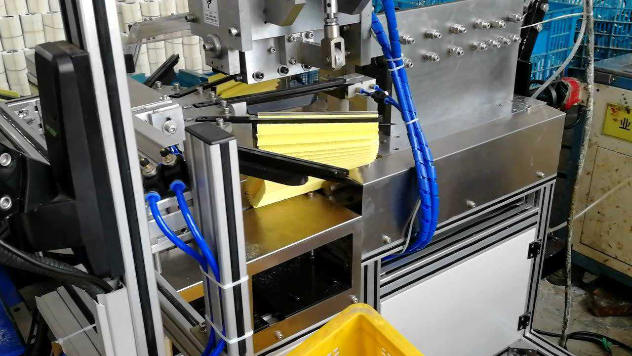 自动夹条机 自动夹铁机