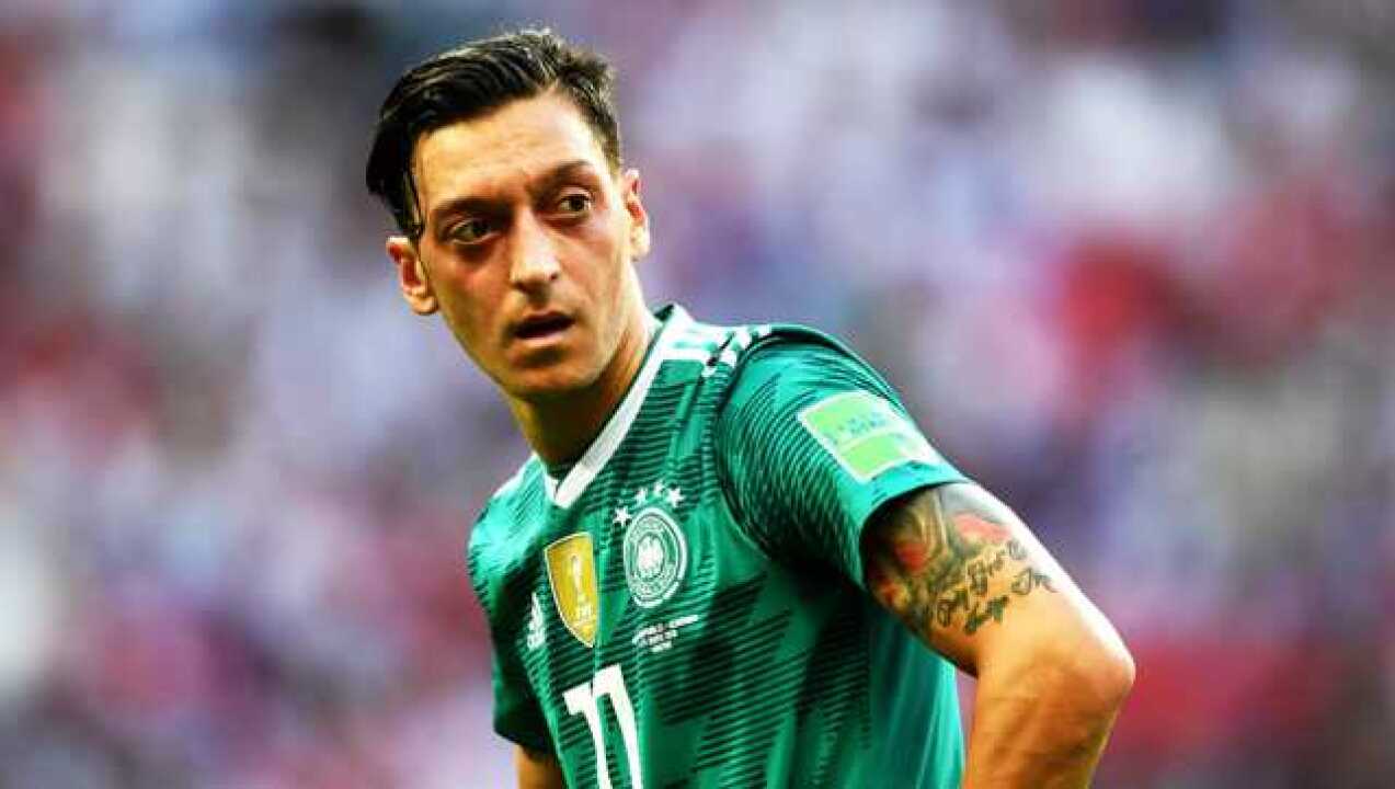 2018世界杯遗憾出局的足坛球星中场指挥官大眼厄齐尔