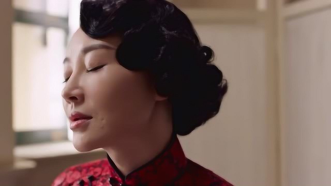 《邪不压正》:许晴接受打针的姿势非常特别!