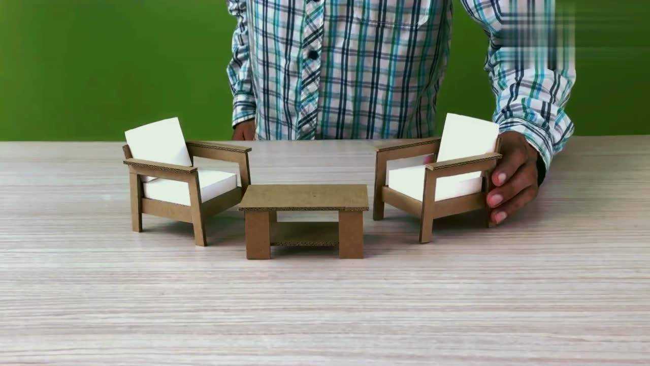 用纸箱做简单的桌子图片
