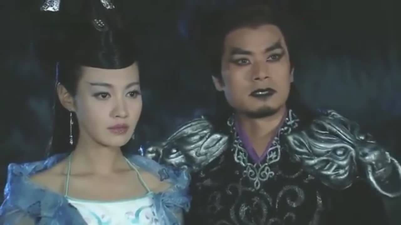 活佛济公白灵忘不了陈亮黑风劝她忘了他陪他双修