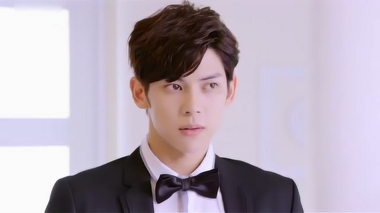 《亲爱的公主病》星辰妈妈用白莲花来逼星辰和郑楚曜同意拍婚纱照?