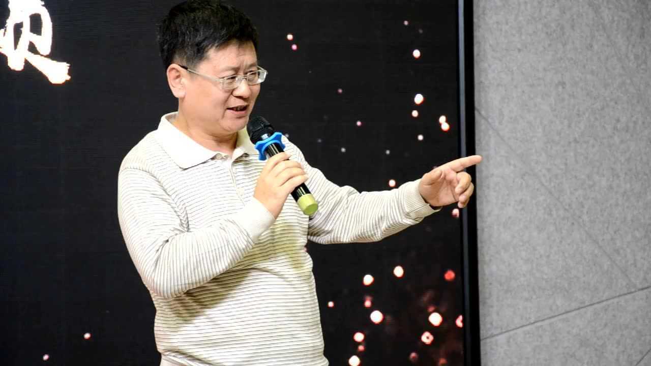 王东老师现场朗诵《月光下的中国》