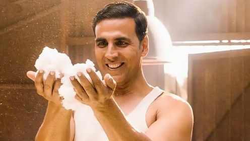 印度励志“卫生巾”电影，不惧偏见，他用双手成就你的梦想