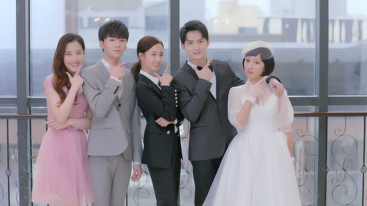 大约是爱周是与2个闺蜜同日结婚同日生子太戏剧了吧