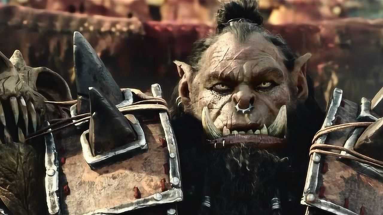 红皮兽人始终不是绿皮兽人的对手,古尔丹打着打着还放魔法吸血