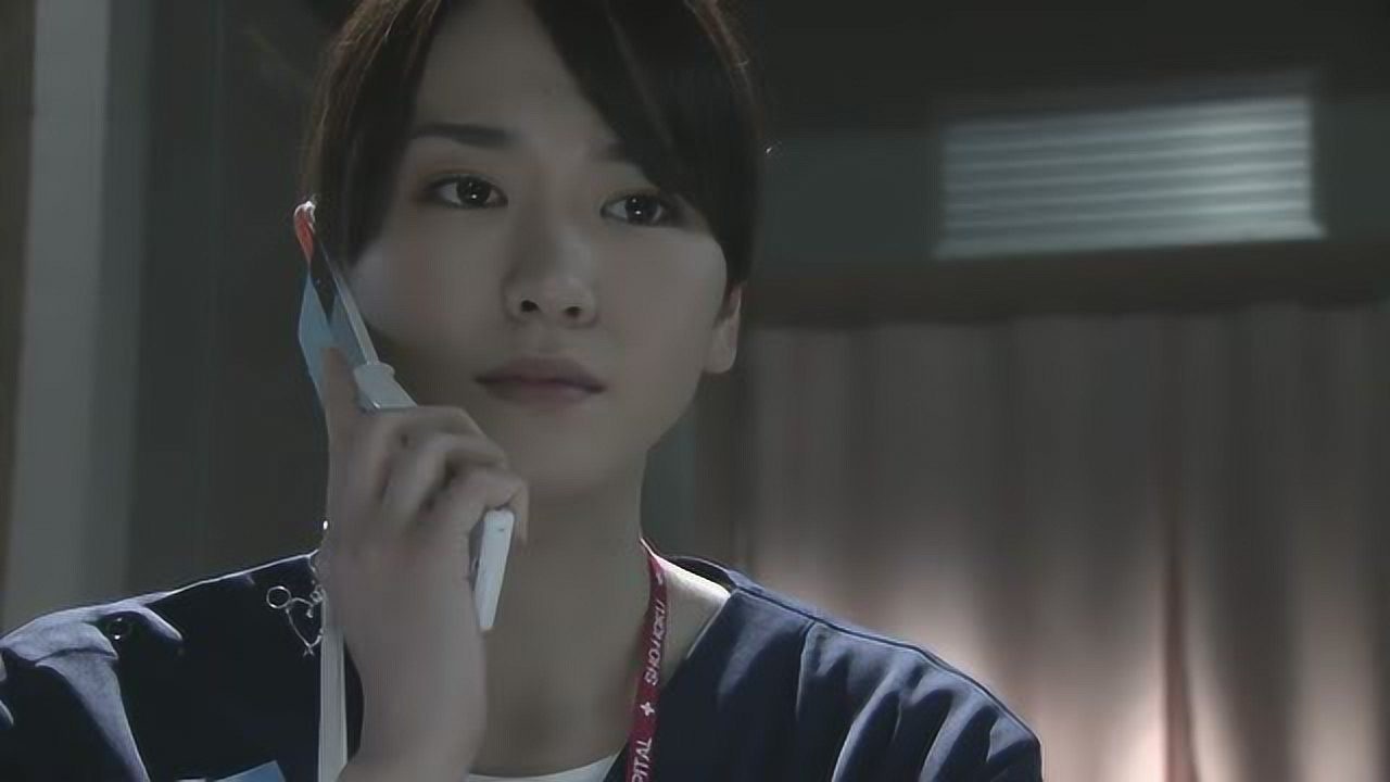 codeblue电话接通时男人急切的话语清晰的传了过来