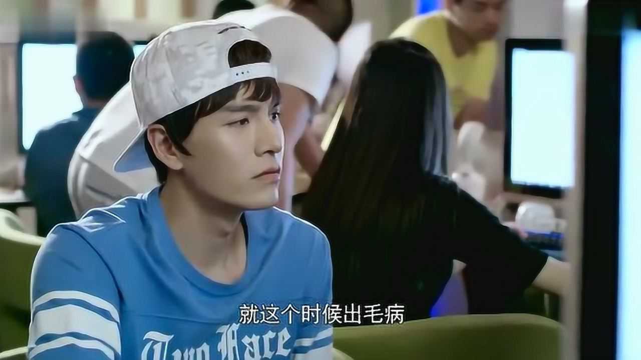 03:16女主播为了涨粉,竟然学猫咪挠痒,还生吃活鱼博眼球天帅说电影01