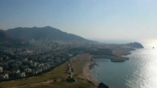 和你一起看大海!从空中带你看看青岛的石老人海水浴场