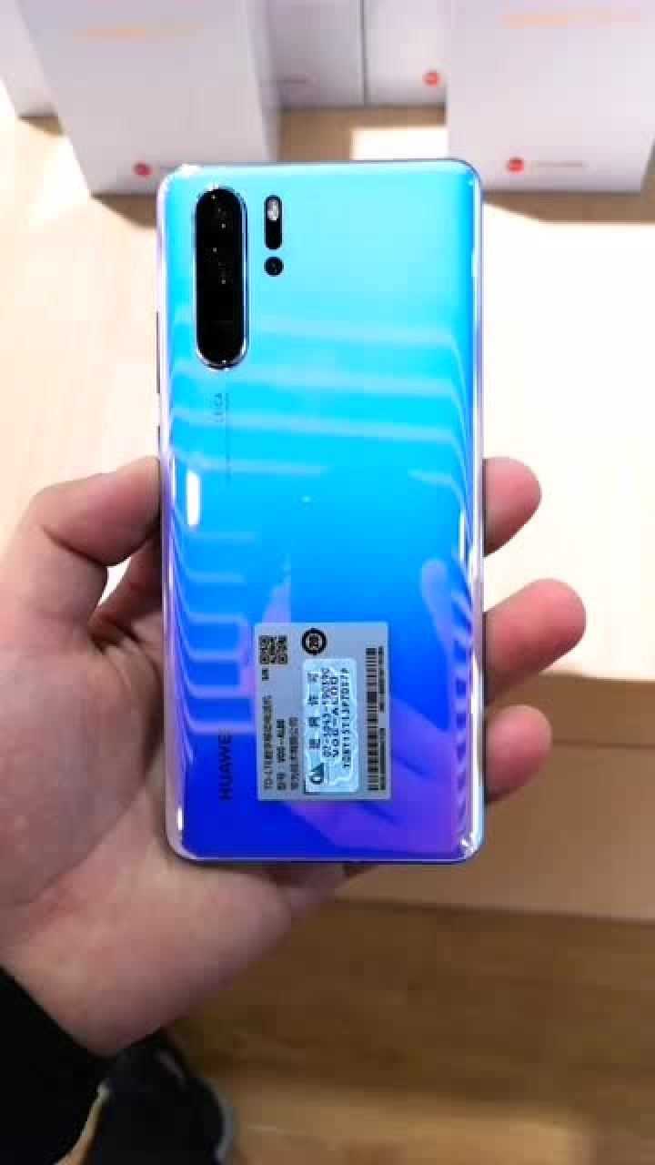 華為p30 p30 pro 真機上手,哪個顏色你最喜歡?