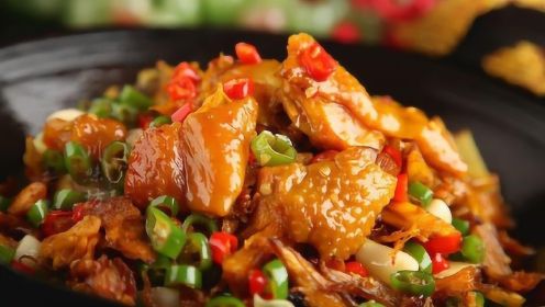 一道四川干锅鸡的做法，鲜香麻辣又开胃，做法却是如此简单
