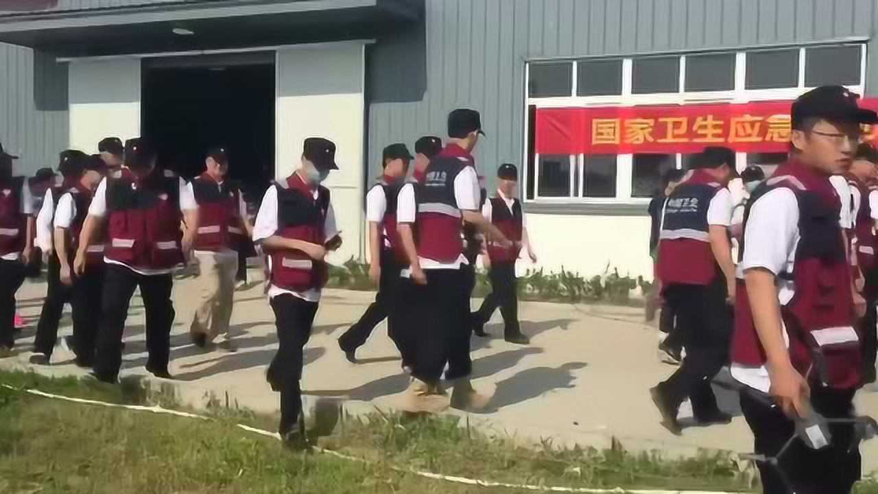 多人行走画面_高清1