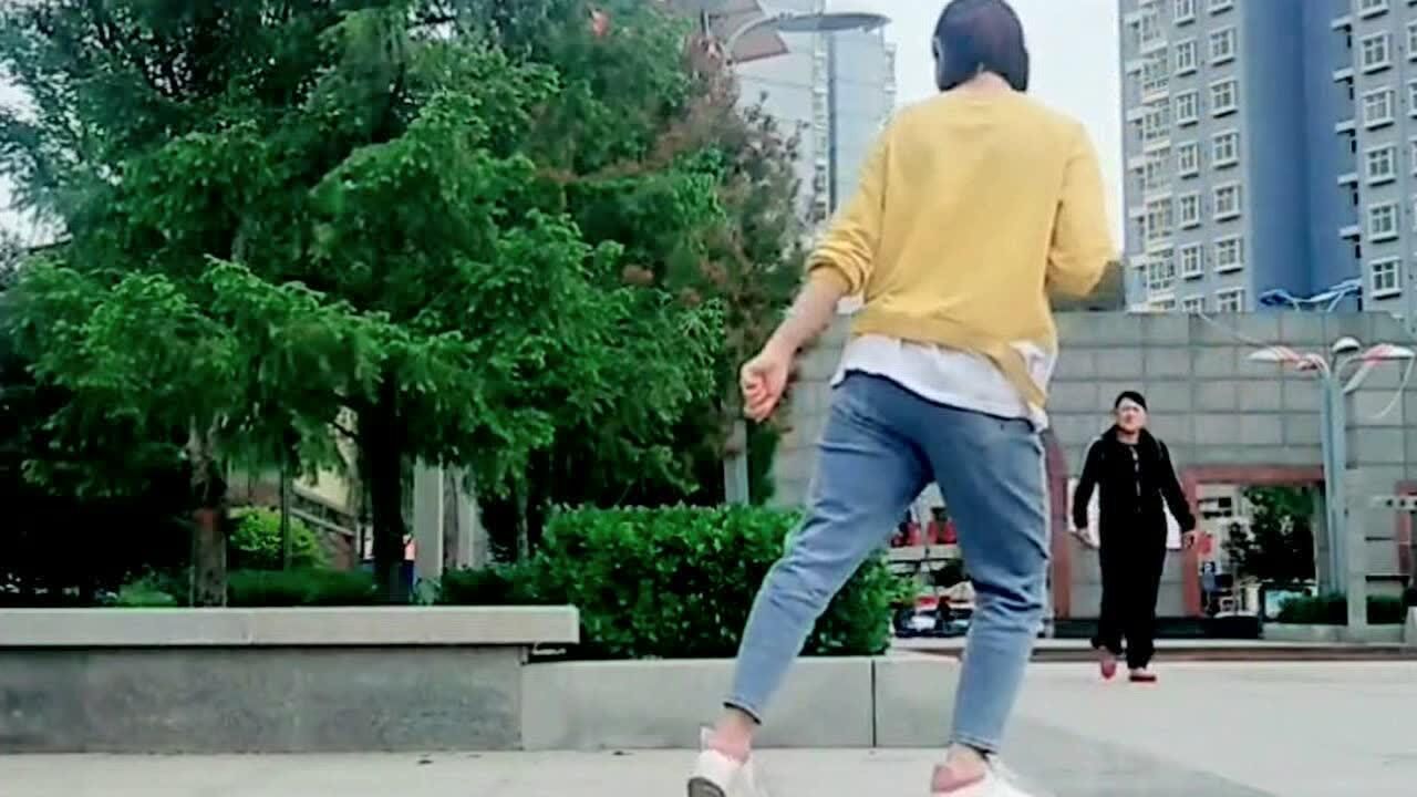 曳步舞“奔跑连接侧滑步”教学,慢动作分解,教你轻松学会_腾讯视频