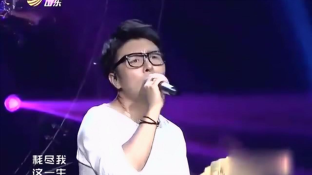 帅气歌手温馨献唱《一生何求》，经典老歌让人回味无穷_高清