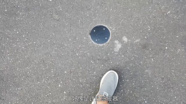 绵阳路边停车价格不等,3、4、5元原来是这样区分的!