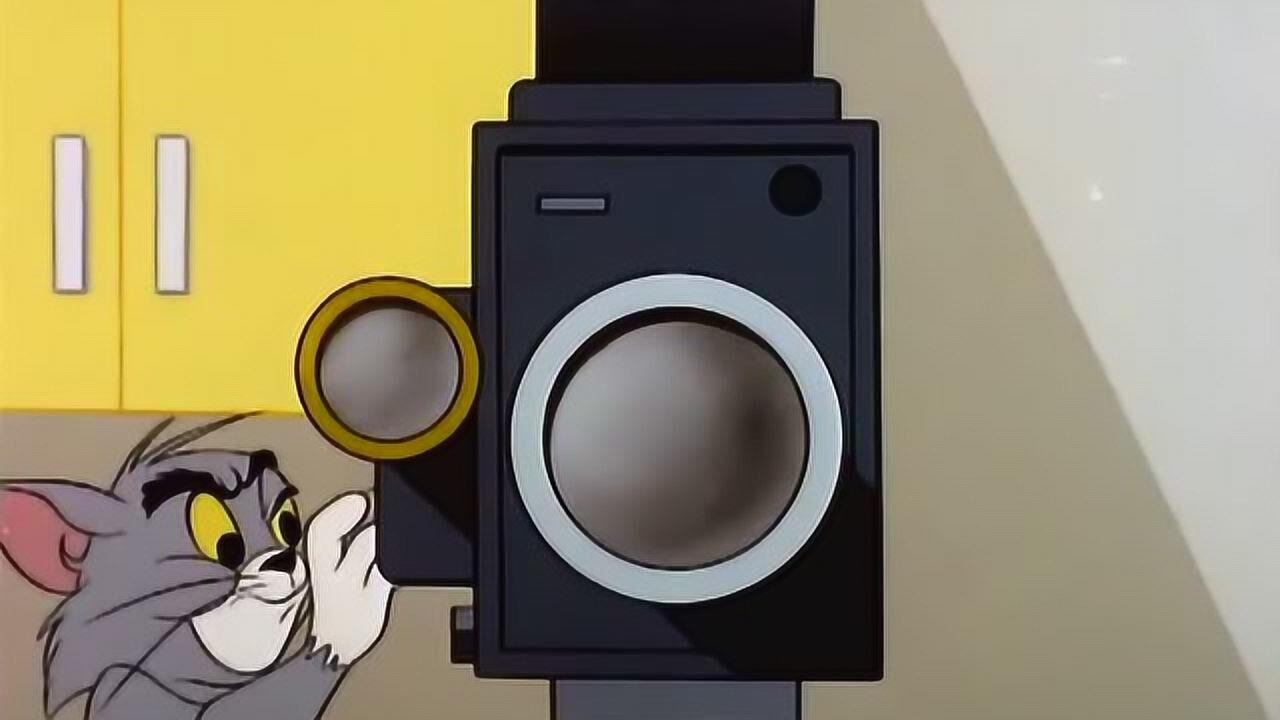 猫和老鼠 汤姆架起摄像机,记录闪电的真面目,就是杰瑞