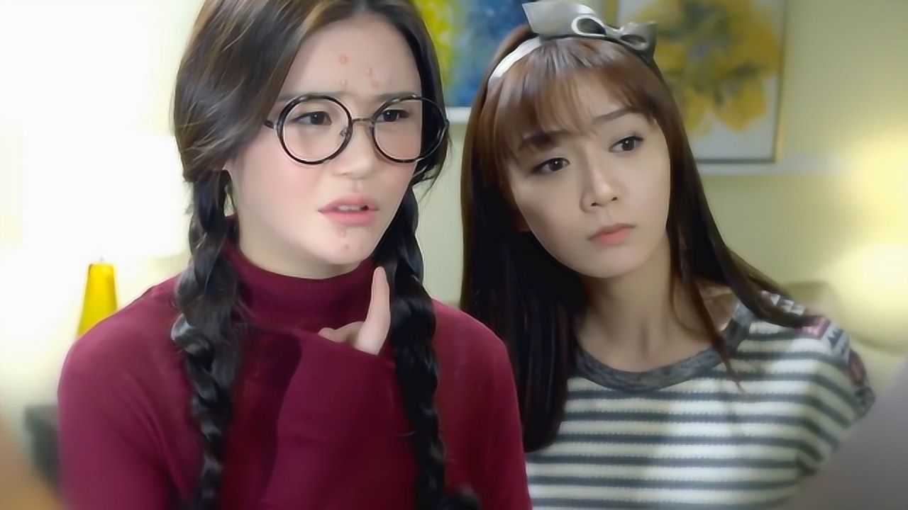 丑女逆袭美女!女孩满脸痘长相丑陋,谁知上司轻松几下把痘变没了