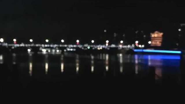 兰湖水畔之兰溪夜景