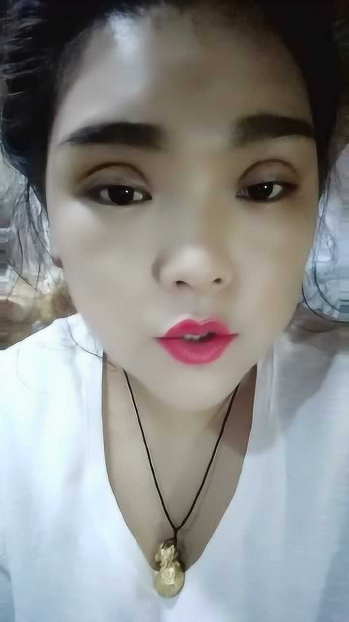 这就是整容的后果,恕我直言,这样的双眼皮我接受不了!