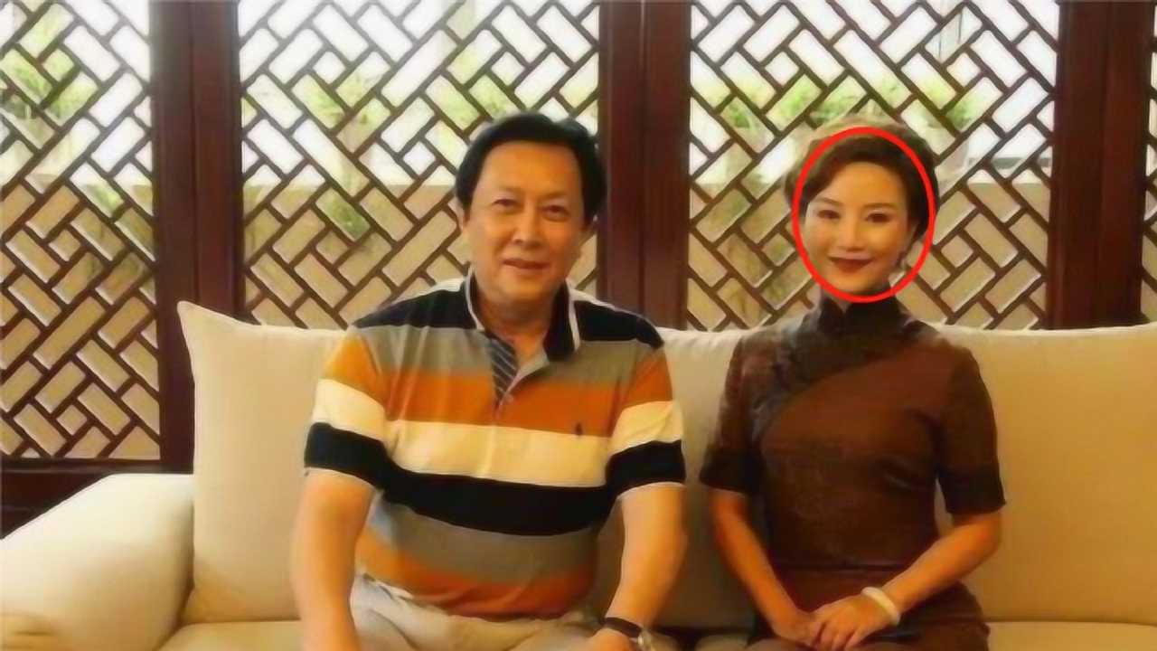 67岁唐国强妻子曝光原来是大家熟悉的她难怪一直不愿公开