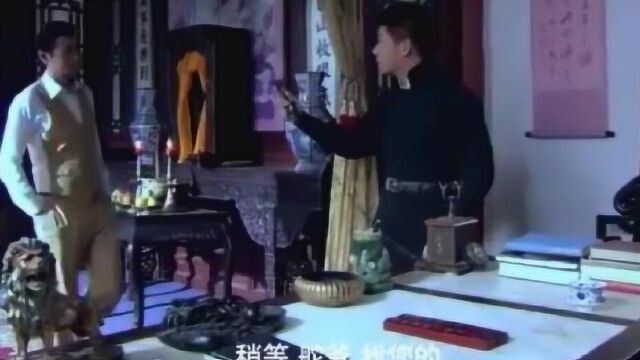 姑娘买发卡结账时钱不够,没想到打了一个电话后,店员不敢收钱!