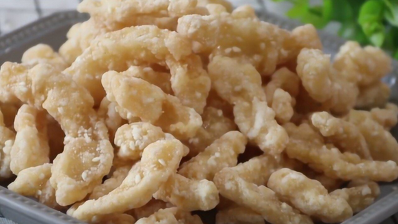 东北大妈教你做东北名菜,酥白肉,香酥美味,香甜可口