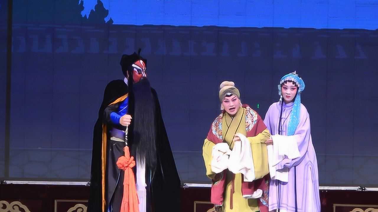 秦腔《火焰驹,韩丽霞饰演的李母,演唱声情并茂,观众大饱眼福