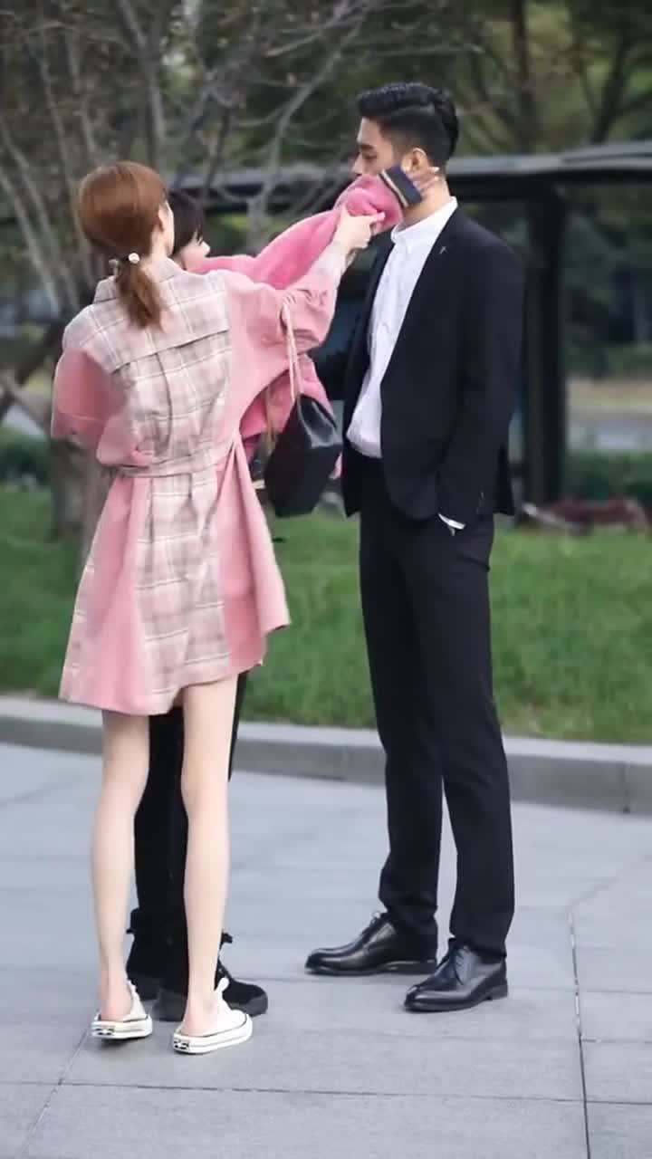 小姐姐有些决定,需要闺蜜在背后推一把