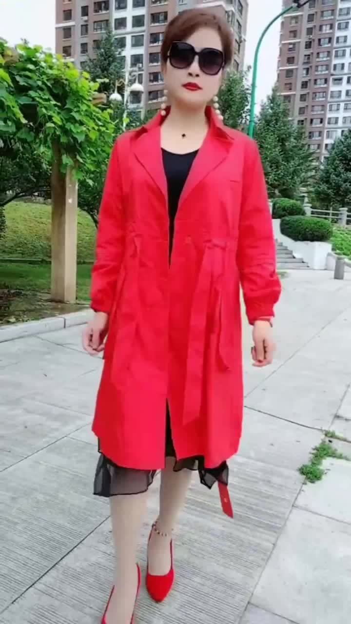 红色高跟鞋大姐姐,美丽又个性