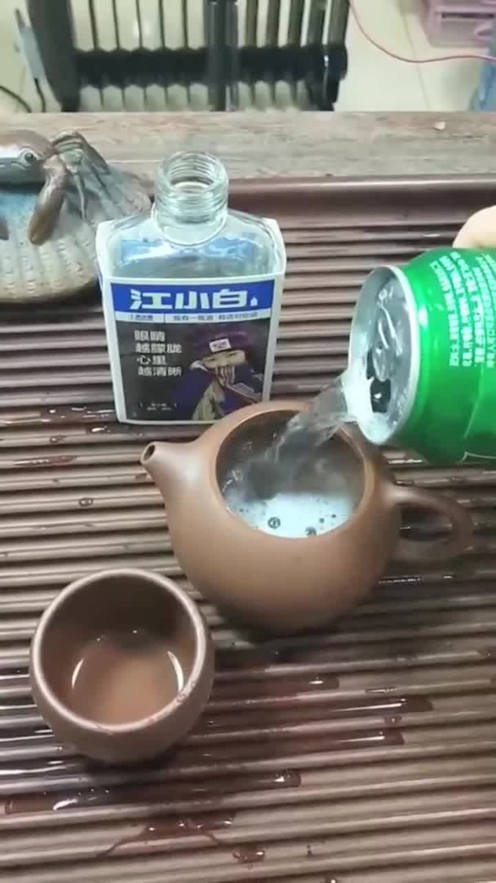你知道江小白和雪碧混一起会怎么样吗网友真是闲的