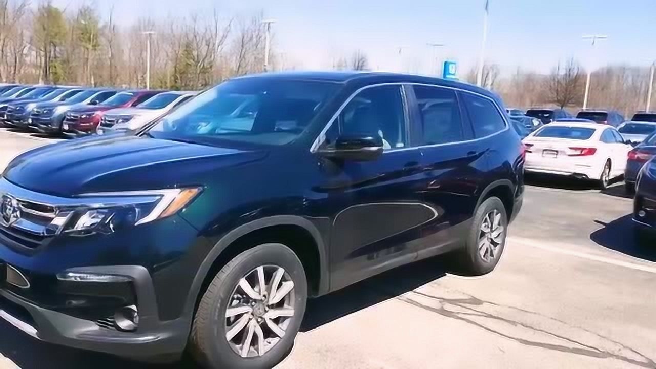 2020款本田飞行员终于到货,打开车门看到内部空间,我立刻心动了