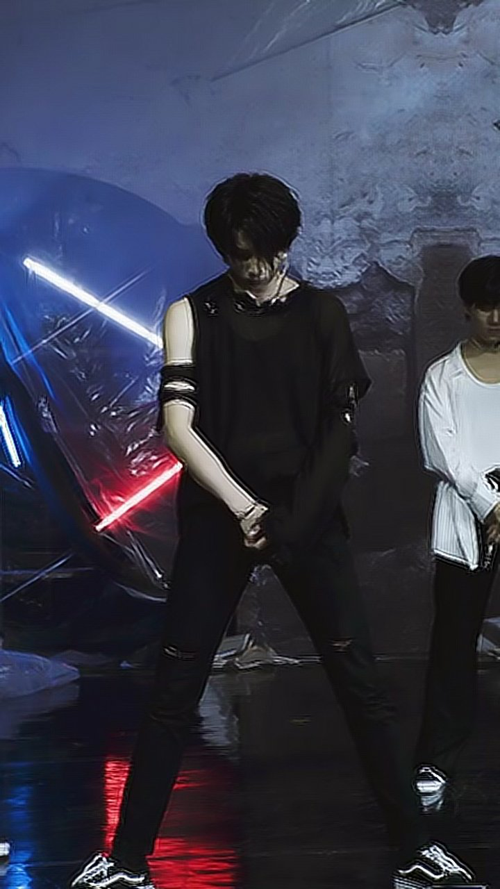 刘耀文直拍 covernct 127《intro》《英雄;kick it》