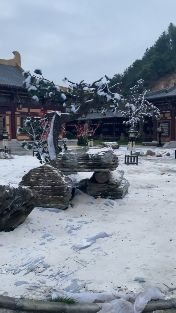 大型古装剧拍摄现场电视剧里的雪景这样布置的