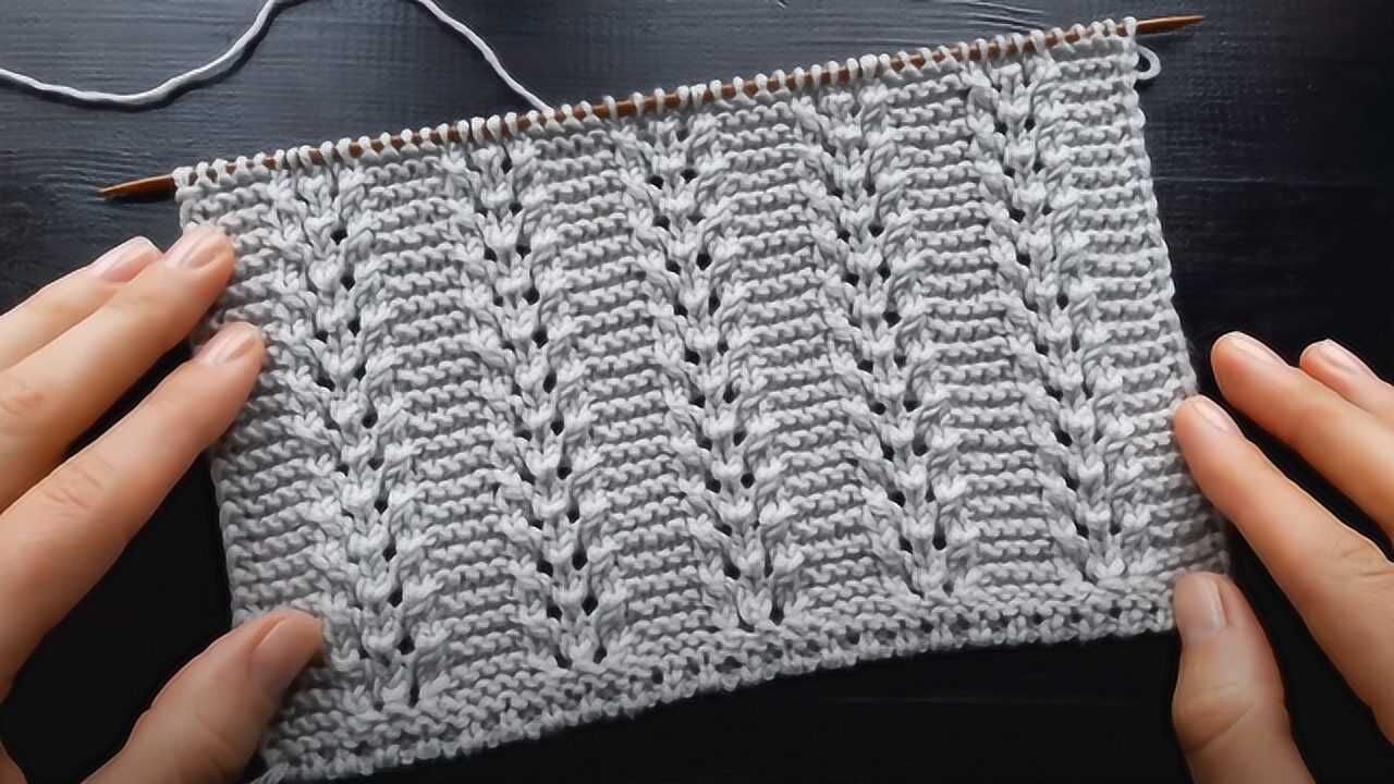 清爽挺括的一款棒针花样,竖条小花枝编织教程,可用于织男士毛衣