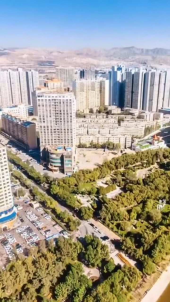 航拍新疆库尔勒市,俯瞰繁华城市让人震撼,不愧是塞外明珠!