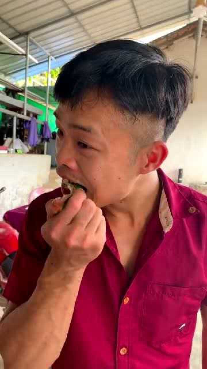 槟榔男神吃槟榔表情包